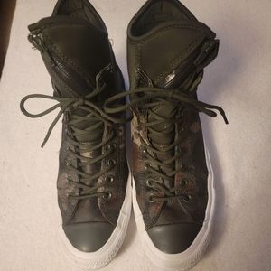 Converse Chuck Taylor Sneakers